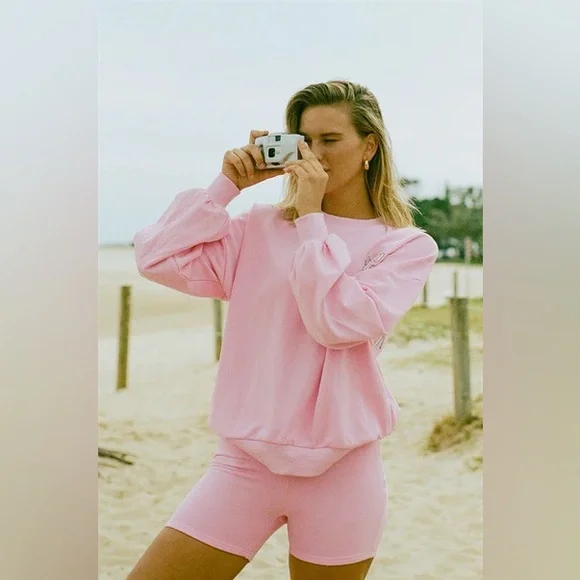 Sweatshirt - Picture 1 of 4